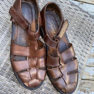 Arizona jean company brown leather sandals y2k 90s small platform size 8.5